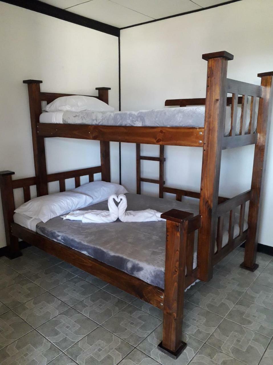 Hostel California Monteverde Eksteriør billede