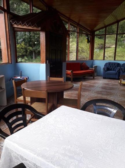 Hostel California Monteverde Eksteriør billede